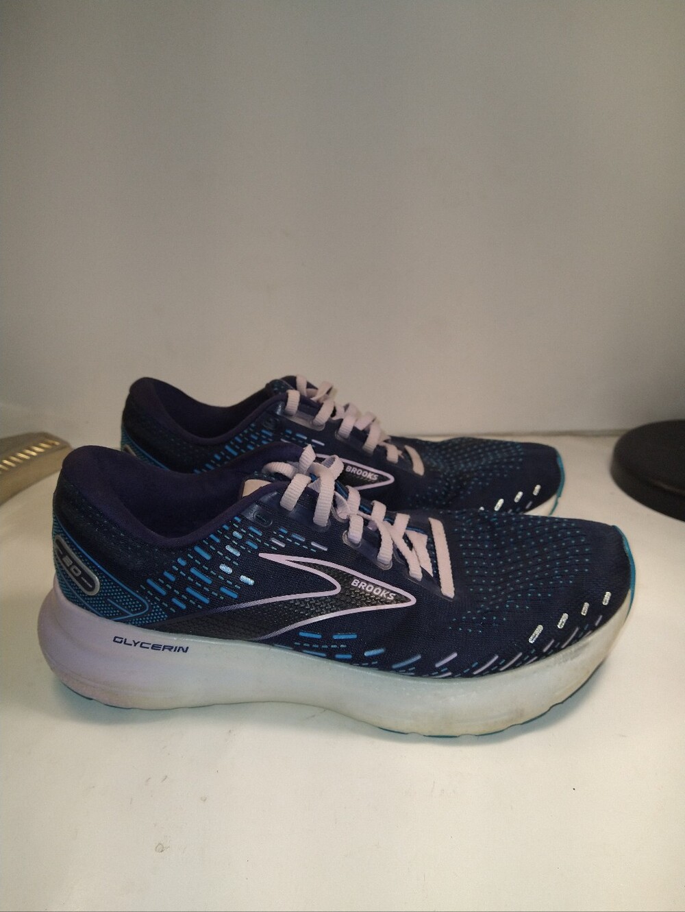 Brooks Glycerin 20 Running Shoes Women's sz 11B.